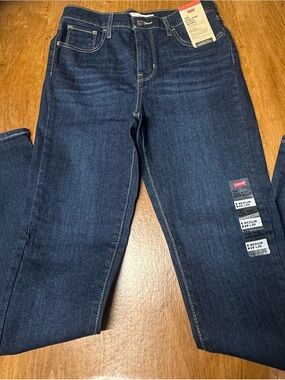 Levi's Women's Dark Blue Skinny Jeans